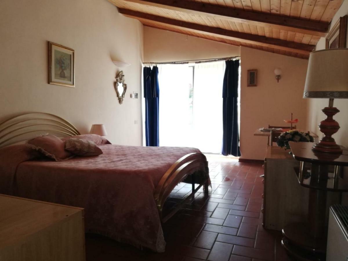 Nel Chianti Lungo La Francigena Colle Val D'Elsa Exterior foto