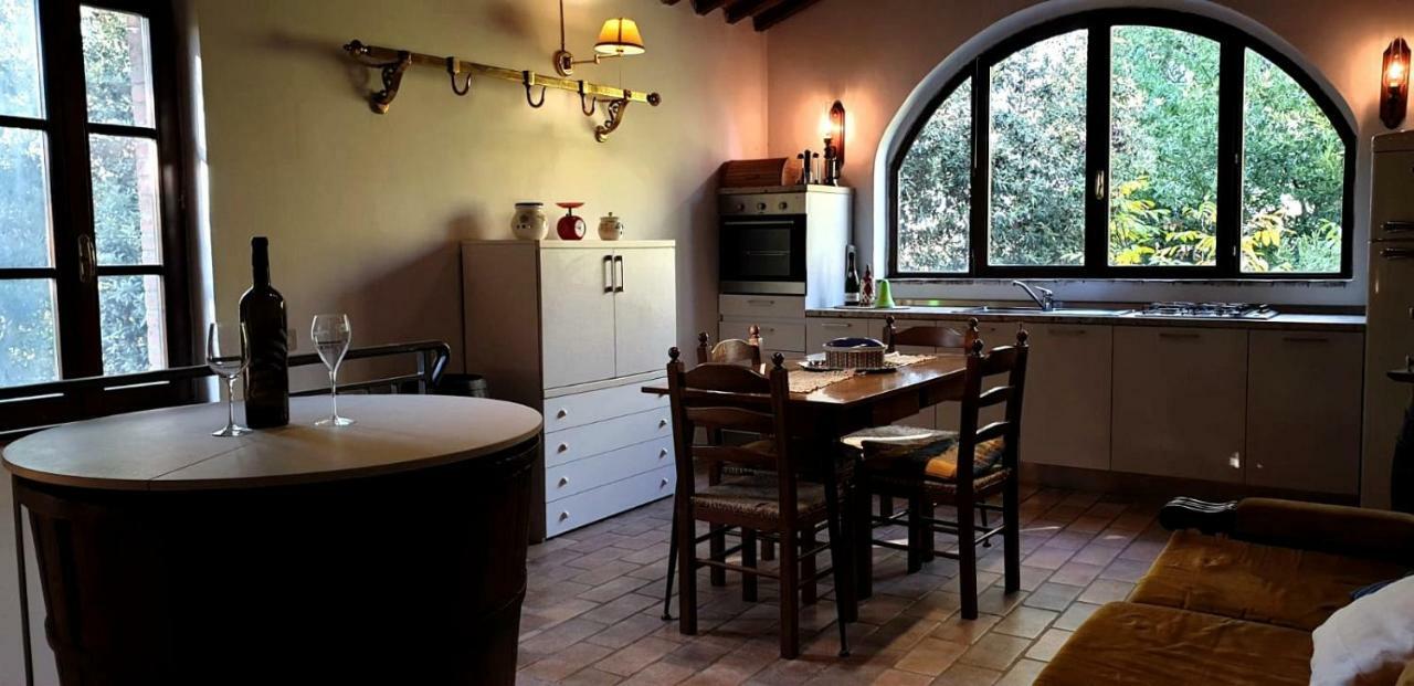 Nel Chianti Lungo La Francigena Colle Val D'Elsa Exterior foto